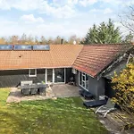 4 Star In Oksbøl