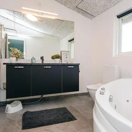 4 Star In Oksbøl